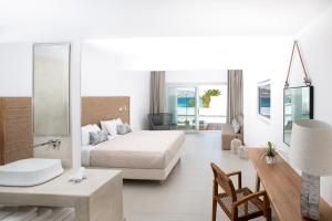 Manoulas Beach Mykonos Resort