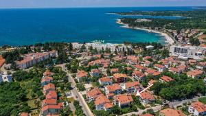 Apartment Nola by Rent Istria