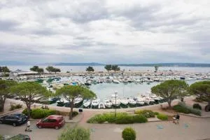 Apartments Nika - 茨里克韦尼察