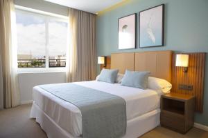 Deluxe King Room with Terrace room in Riu Plaza España