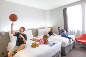 Hotels Pullman Toulouse Centre Ramblas : Suite Familiale Standard 2 Chambres Communicantes