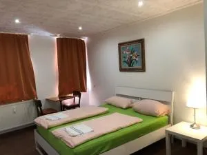 Pension Adler - Hamberge