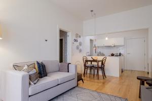 BOUTIQUE Rentals-Flores Plaza in city historical center