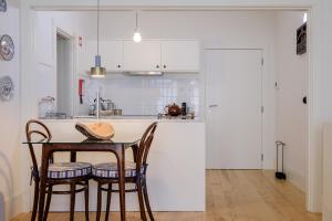 BOUTIQUE Rentals-Flores Plaza in city historical center