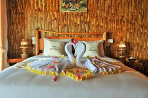 Aryaginata Cliff Cottages