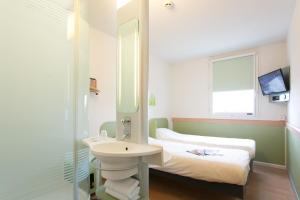 Hotels ibis budget Bordeaux Aeroport : photos des chambres