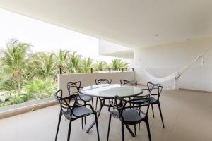 Condo Maxim E 305 Condo