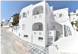 Nikolas Naousa Guesthouse Paros Greece