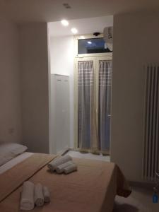 Deluxe Double Room with Shower room in domuschiara