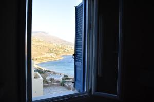 Monolithos Villas Andros Greece