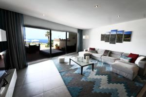 Saghtrija Luxury Apartments