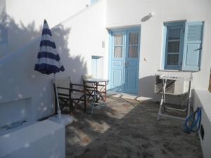 Kavalieros Studios Milos Greece