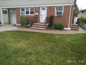 Accommodation in Mineola