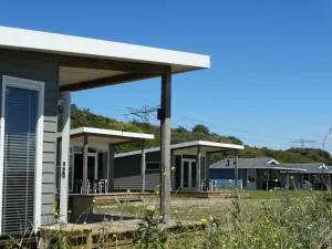Beach Lodges Oostvoorne - 东福尔讷