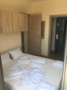 Golden Sea View Apartments