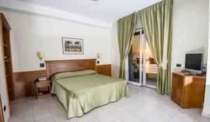 Suite with Sea View