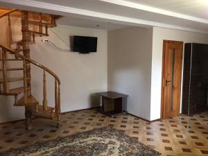 Хатина в Карпатах