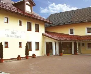 Hotel zu den Linden - Kirchheim