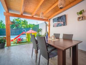 Apartment Sandra by Interhome