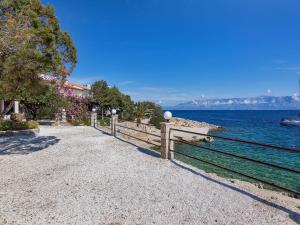 Apartment Rubin-12 by Interhome