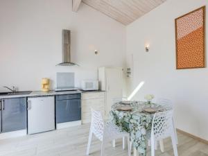 Maisons de vacances Holiday Home Les Hauts du Parc by Interhome : photos des chambres