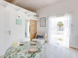 Maisons de vacances Holiday Home Les Hauts du Parc by Interhome : photos des chambres