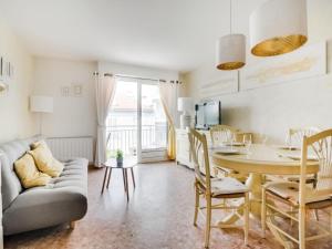 Apartment Reine Astrid-3 by Interhome