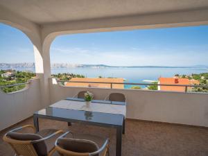 Apartment Josipa-3 by Interhome