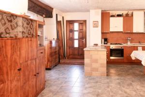 Hiša Hrastovlje - Countryside House