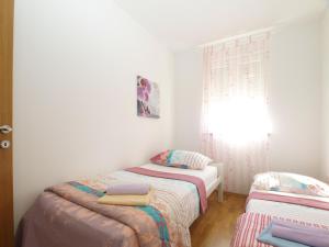 Two-Bedroom Apartment room in Apartments Majda 1932