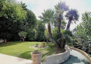 Appartement - villa Le Saint Georges avec superbe jardin et vue mer panoramique