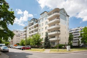 Apartments Warsaw Kakowskiego by Renters