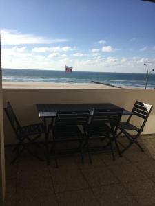 Appartements Studio pleine vue sur l'ocean - Soulac sur Mer : photos des chambres