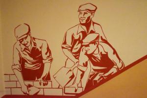Good Bye Lenin Pub & Garden Hostel