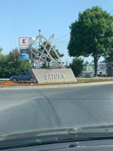 Studio Gul Mona Saturn