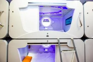 El Prado Capsule Hostel - Chijini