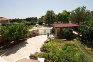 Apartment TILA in Šišan - سيسان