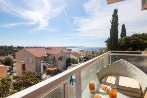 Apartments and Rooms Nikol
