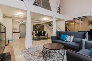 Kyra Luxury Duplex Studio @ Pinnacle Kelana Jaya - Sungai Way New Village