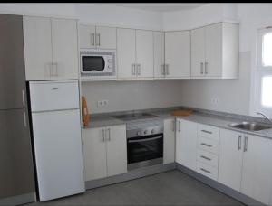 Bonito y espacioso apartamento al lado de la playa.