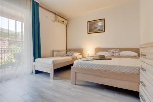 Family Studio with Mountain view room in Apartments Radojević