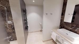 White Pearl Apartment 1.12