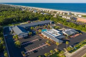 Ocean Coast Hotel at the Beach Amelia Island - Юли