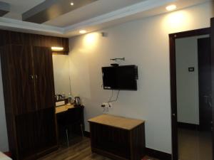Manis residency
