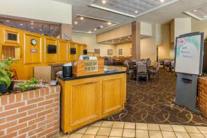 Quality Inn Exit 4