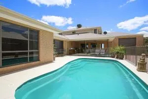 The Grand Holiday House - Yarrawonga