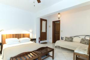 Deluxe Triple Room with Sea View