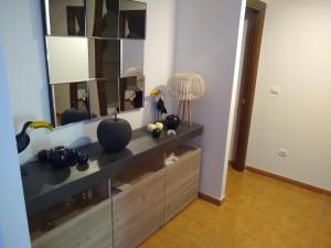 Vino Montaña & jardín Garaje NETFLIX WIFI INCLUIDO,