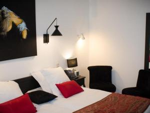 Hotels Logis Hotel & Restaurant Au Clos Paille Charme & Caractere : photos des chambres