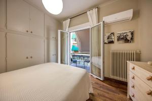 Brand new Modern Apartment with satellite TV